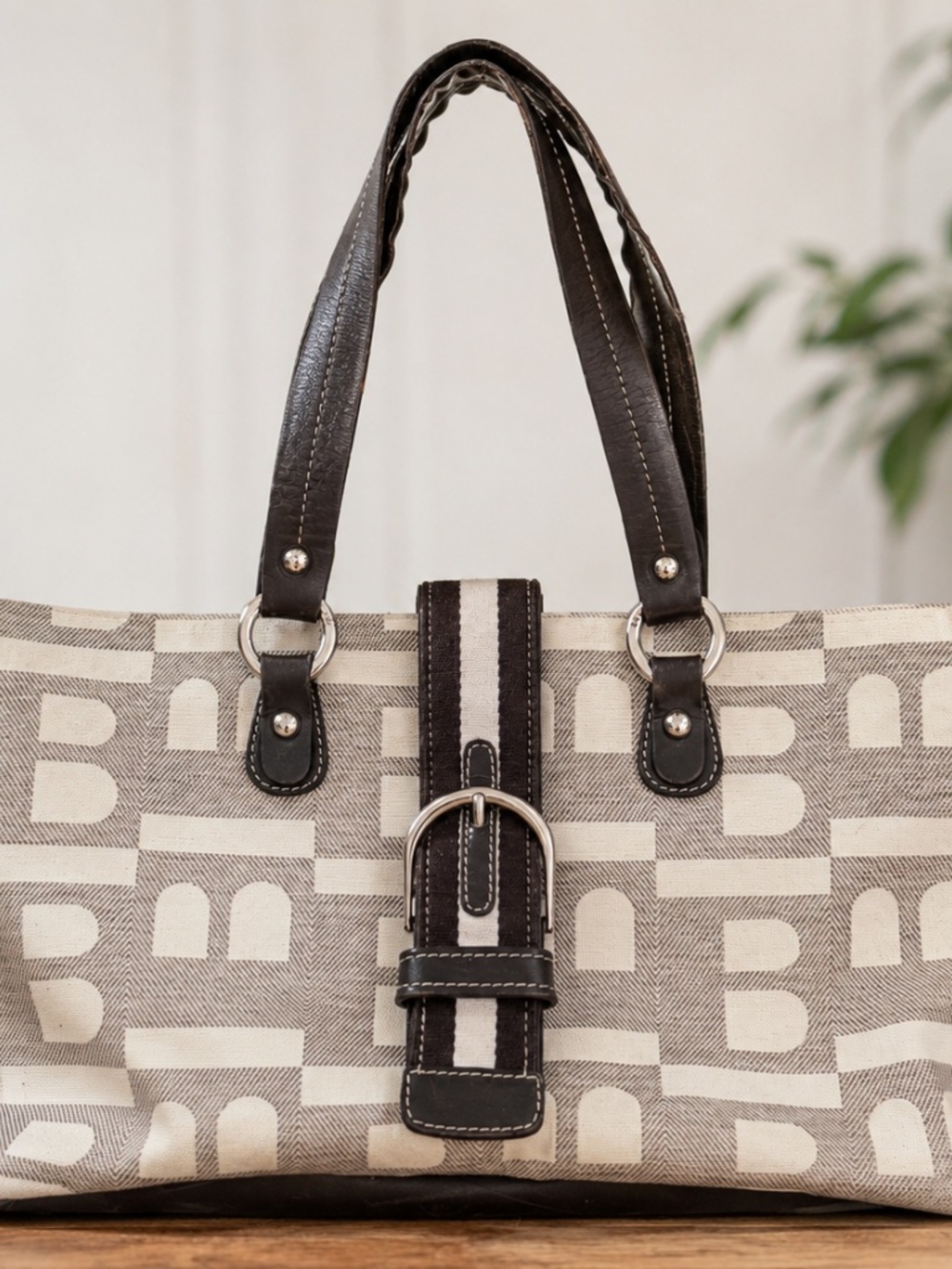 Bally Canvas & Leather Tote Bag – Neutral Monogram Print